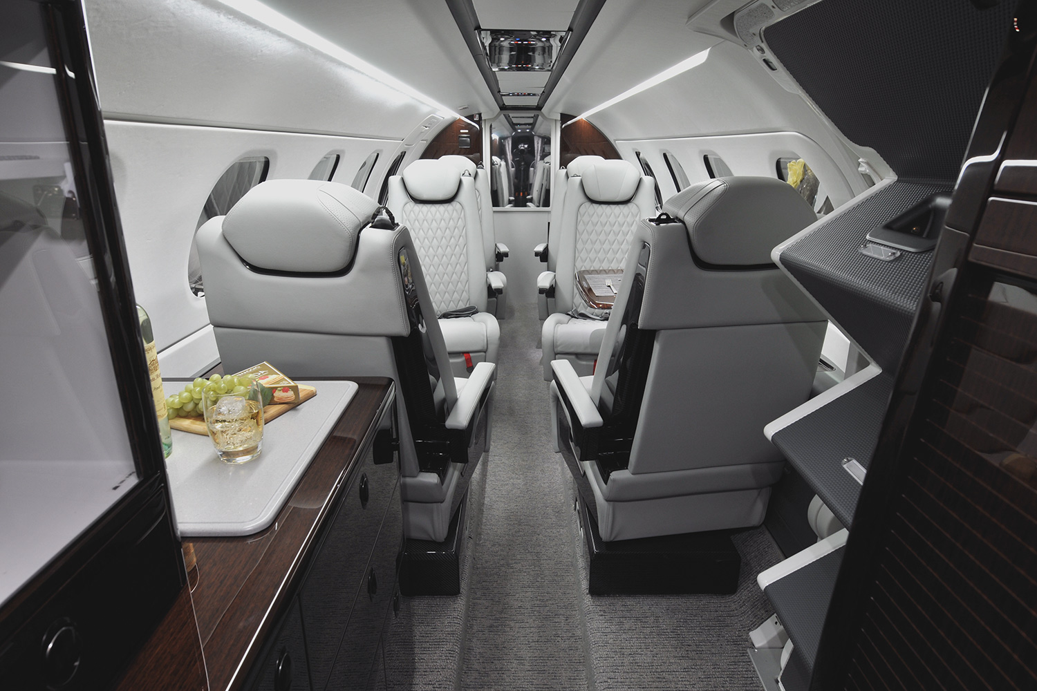 Phenom 300